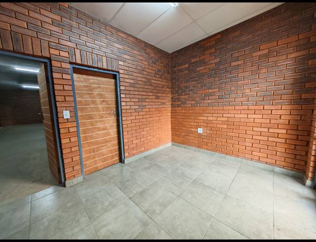 757M² WAREHOUSE TO LET IN ORMONDE